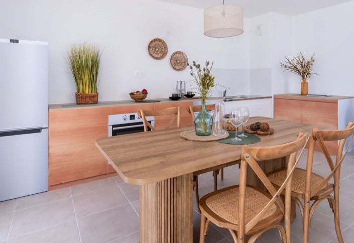 PG-homestaging votre spécialiste du Home staging à Lyon et en Rhône-Alpes Aménagement home stagé de vos biens immobiliers pour une vente rapide et optimale, au service des promoteurs immobiliers, bailleurs sociaux, agents et mandataires et des particuliers